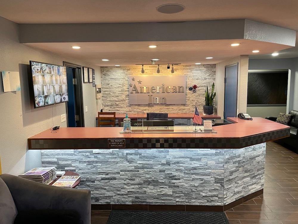 American Inn Cedar Rapids South エクステリア 写真