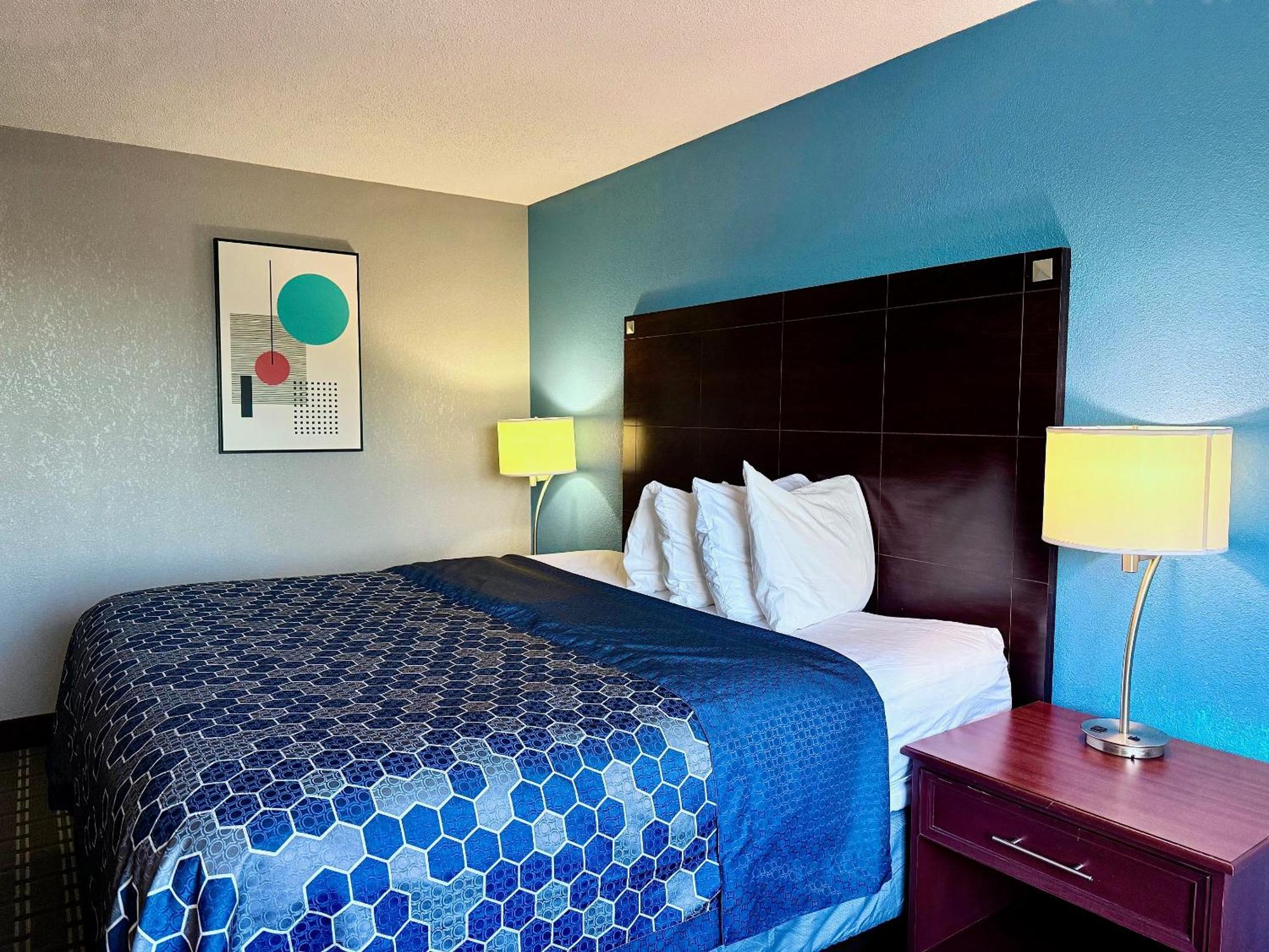 American Inn Cedar Rapids South エクステリア 写真